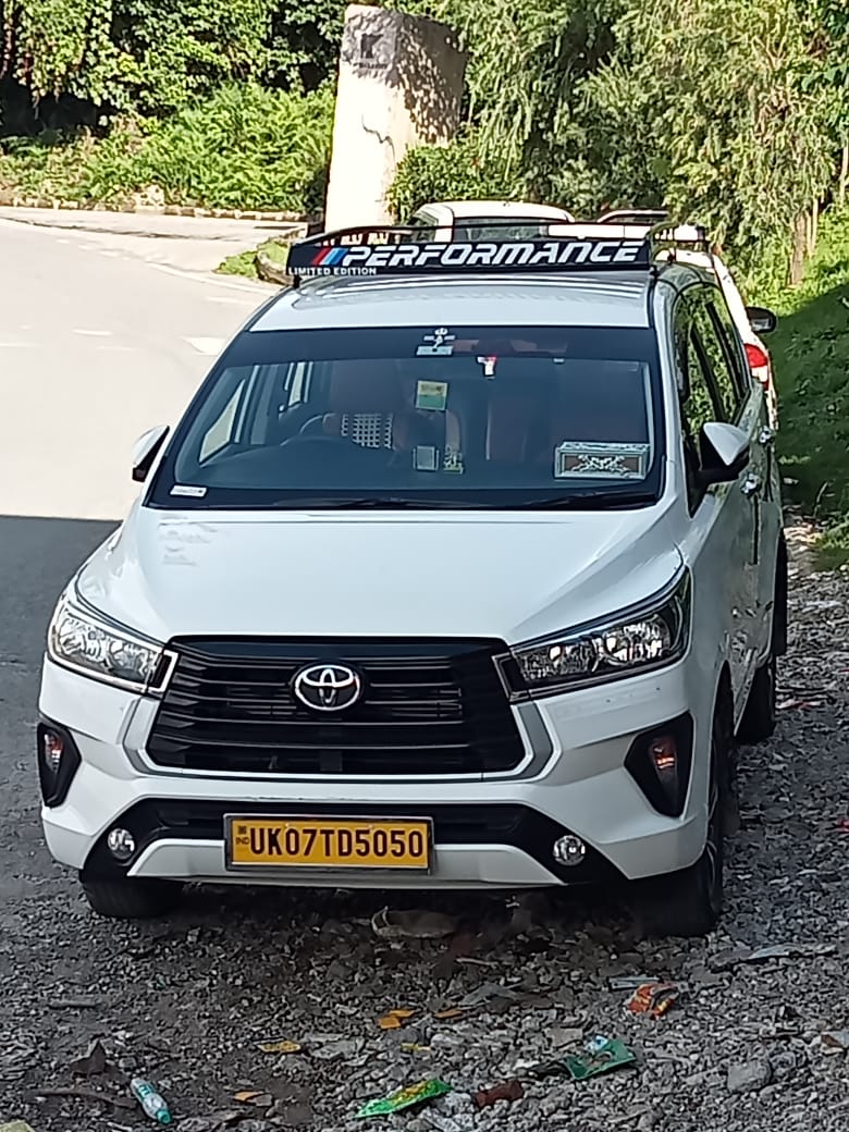 taxi service in dehradun